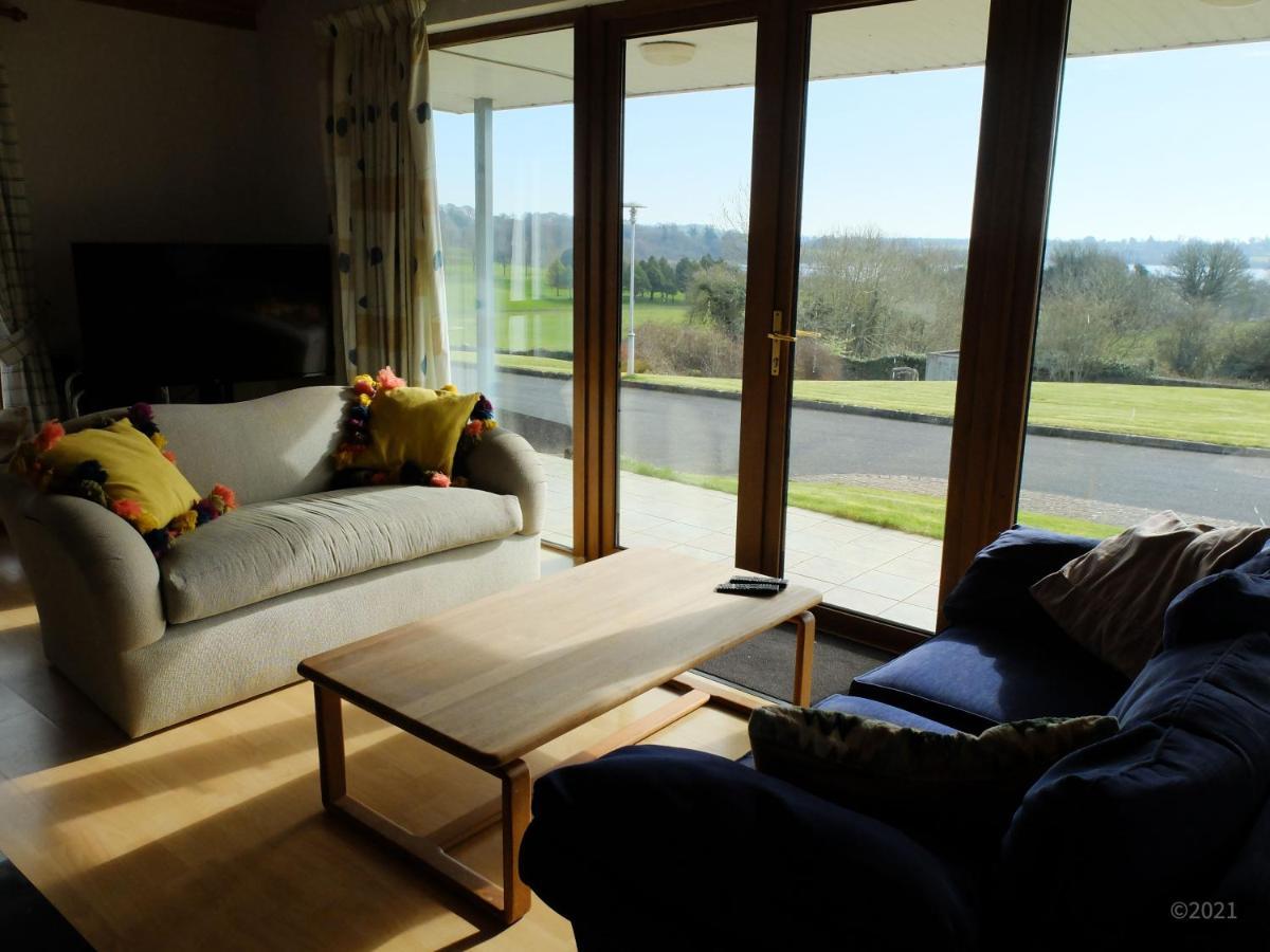 Villa 4 The Mews à Athlone Extérieur photo